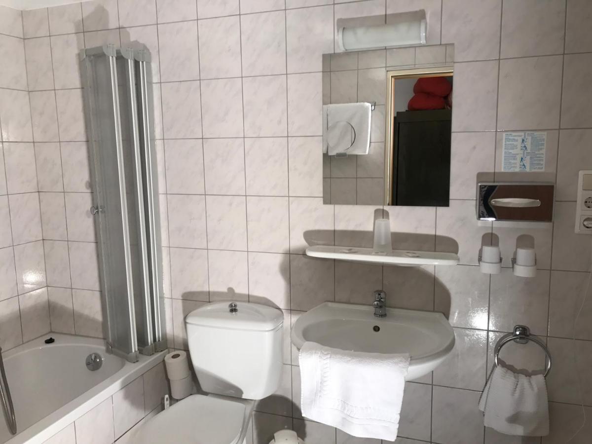 Hotel Rheinlust Boppard Bagian luar foto