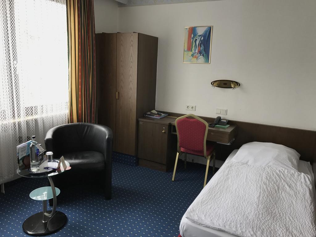 Hotel Rheinlust Boppard Bagian luar foto